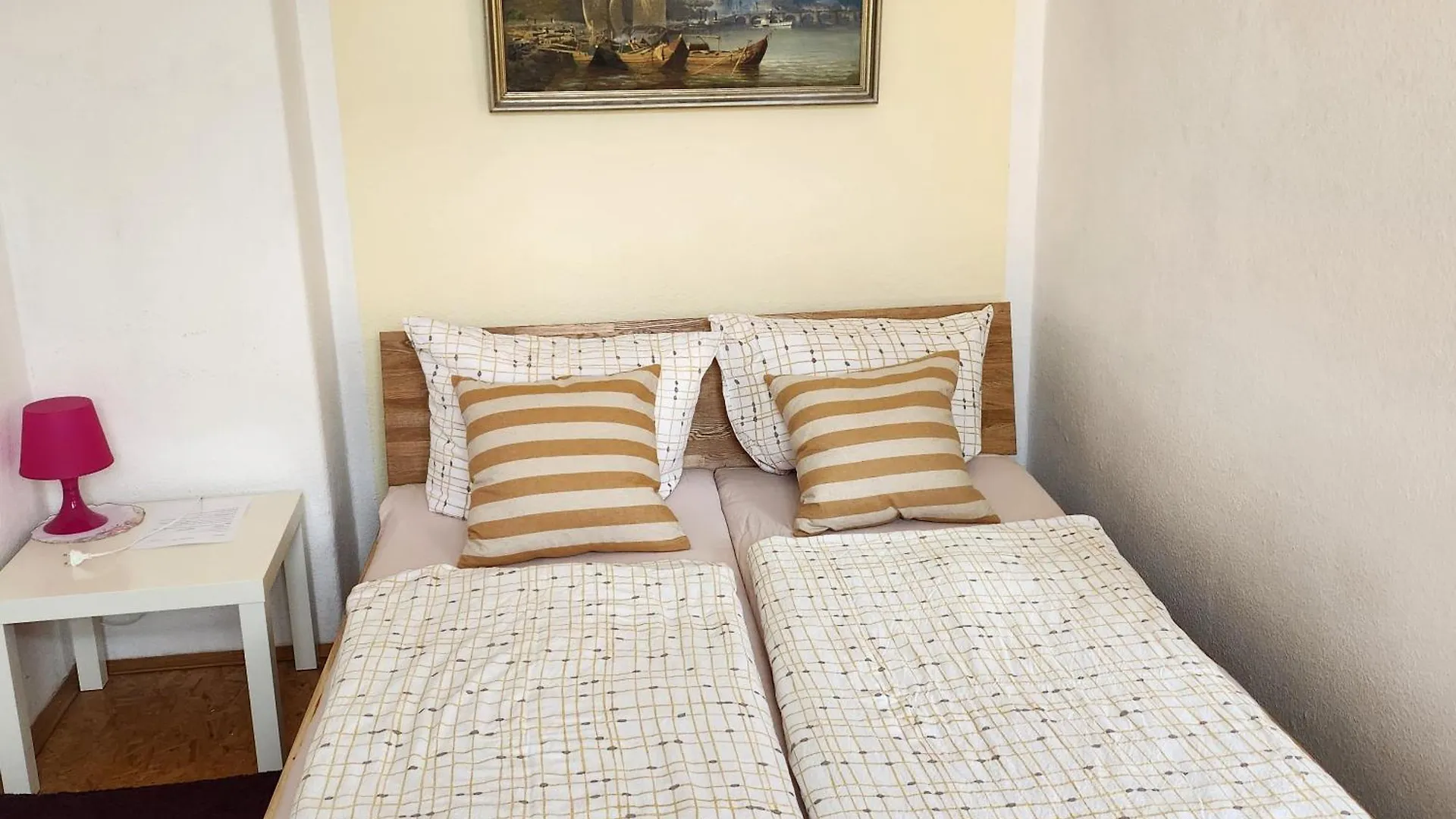 Pension Ole Дрезден 2*,  Германия